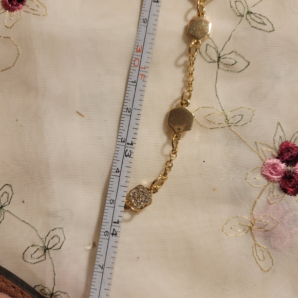 EXPRESS gold Filigree earrings like new. - Picture 8 of 8